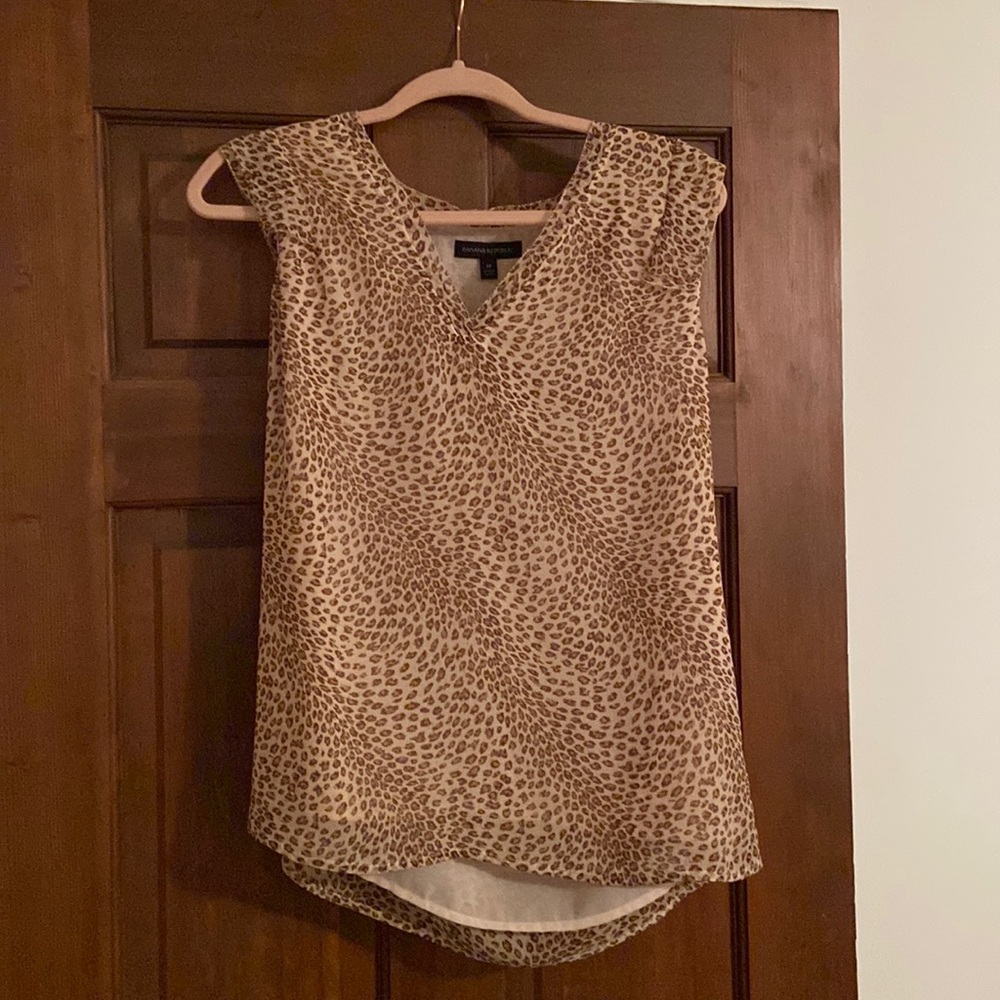 Banana Republic Medium Sheer Lined Animal Cheetah Print Sleeveless Blouse